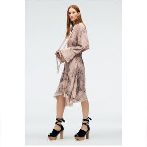 ZARA PRINTED DRESS  LIMITED EDITION TIE BEIGE BLUSH size XS